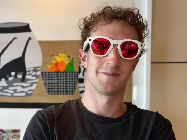 Meta úk okosszemüvege az Oakley-val