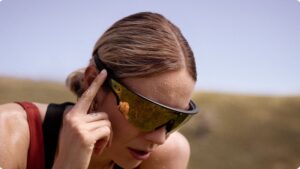 Meta úk okosszemüvege az Oakley-val